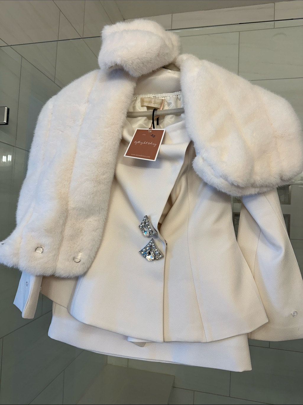Off The Shoulder Co-Ord With Faux Fur - White